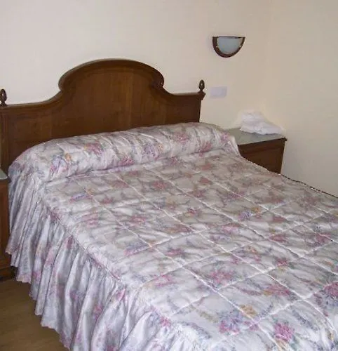 Apartment Lur Mendi Casa Rural Villa Labastida Spain